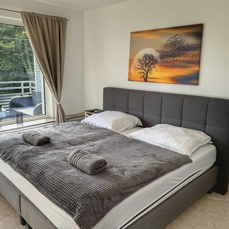 2 Zimmer Apartment Mit Balkon وبرتال المظهر الخارجي الصورة