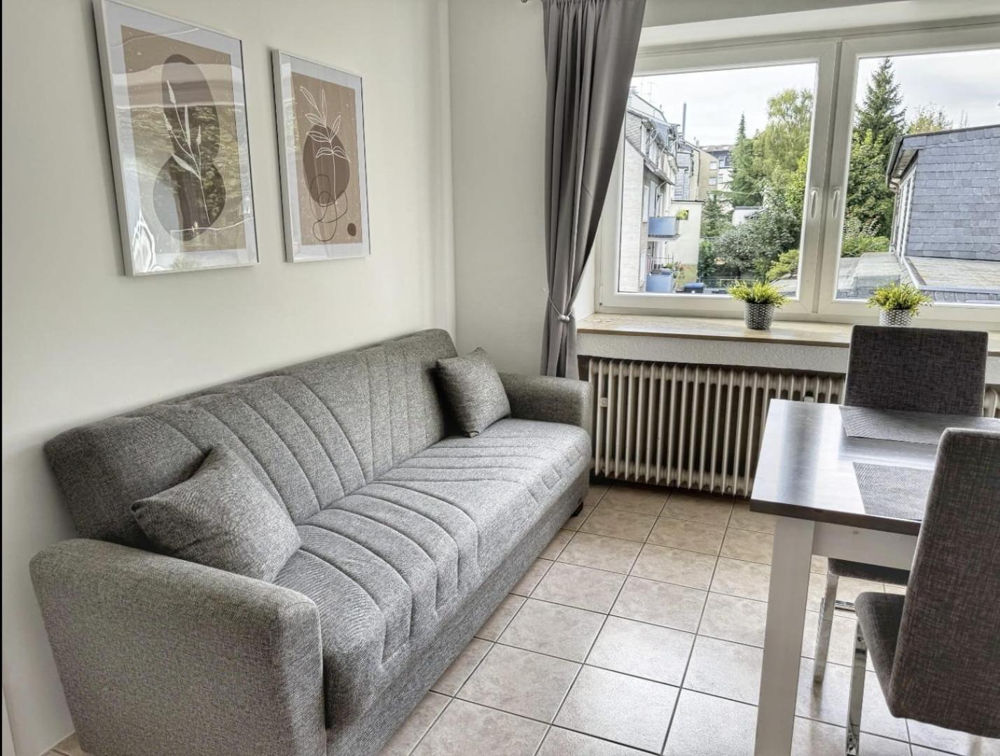 2 Zimmer Apartment Mit Balkon وبرتال المظهر الخارجي الصورة